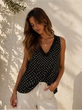 Anthro Maeve Polka Dot V Neck Sleeveless Blouse Black White XS